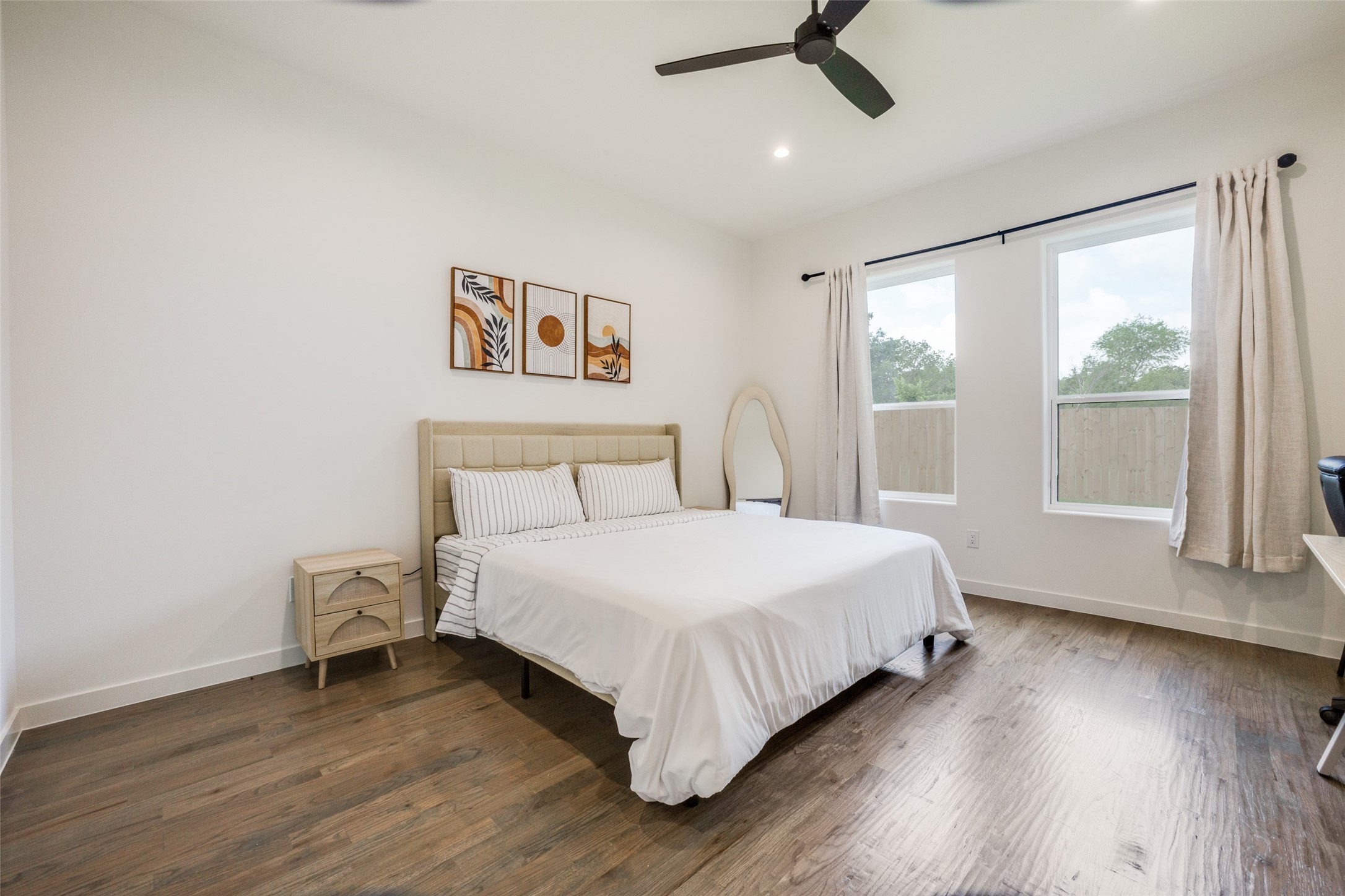 3423 N Winnetka Avenue Dallas TX 75212