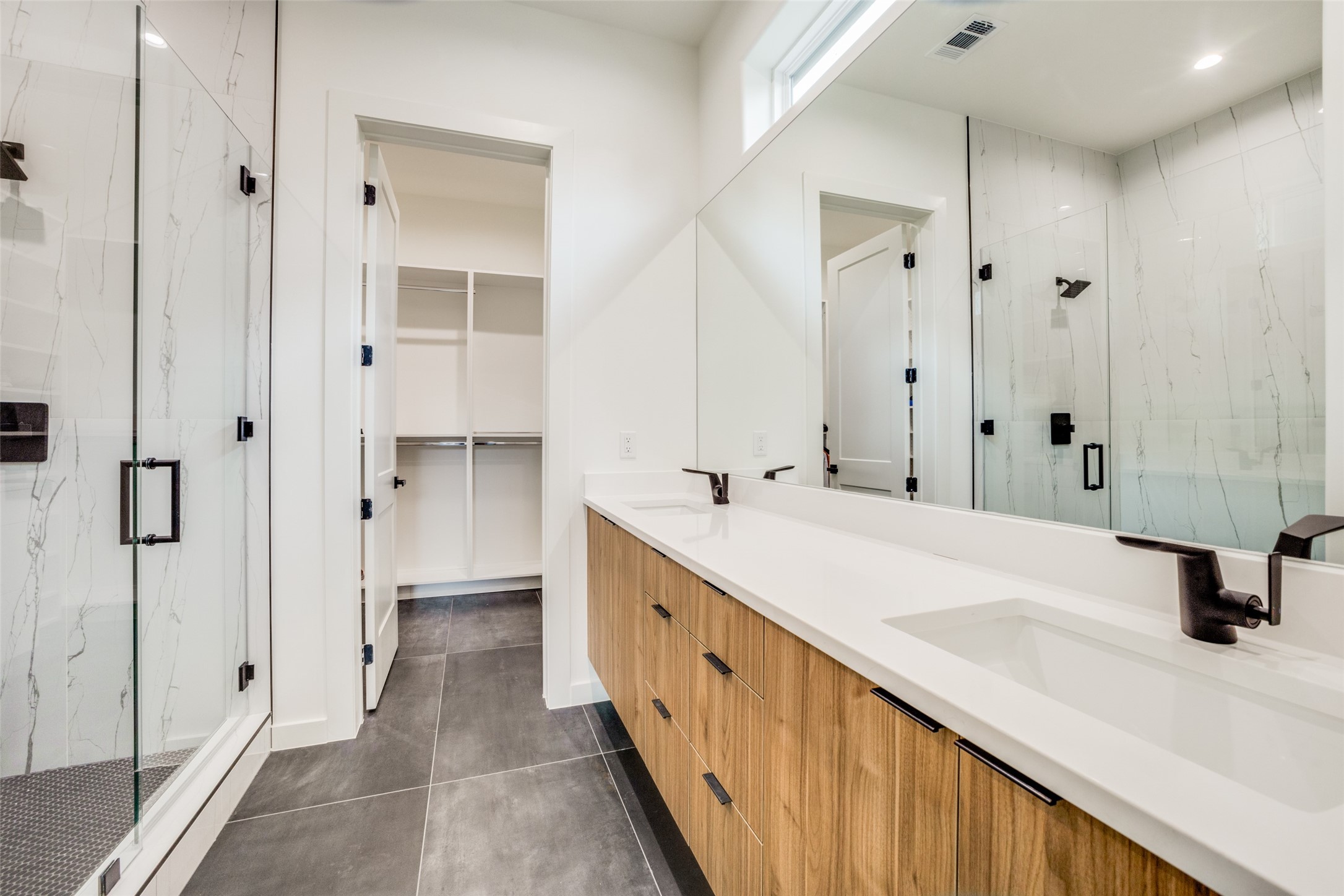 3423 N Winnetka Avenue Dallas TX 75212