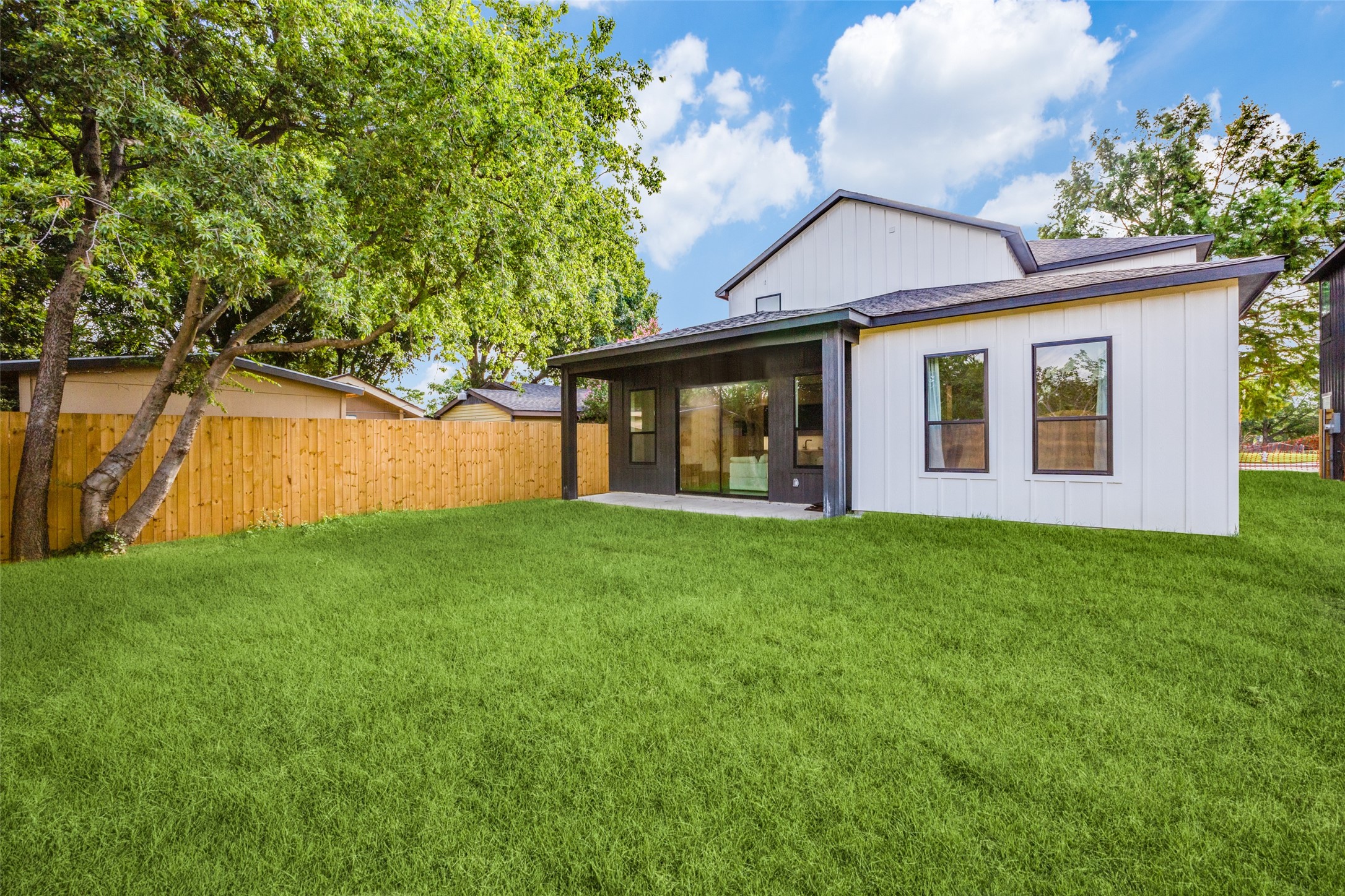 3423 N Winnetka Avenue Dallas TX 75212