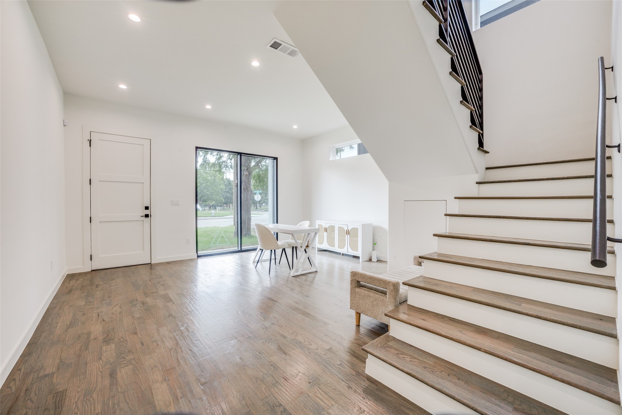 3423 N Winnetka Avenue Dallas TX 75212