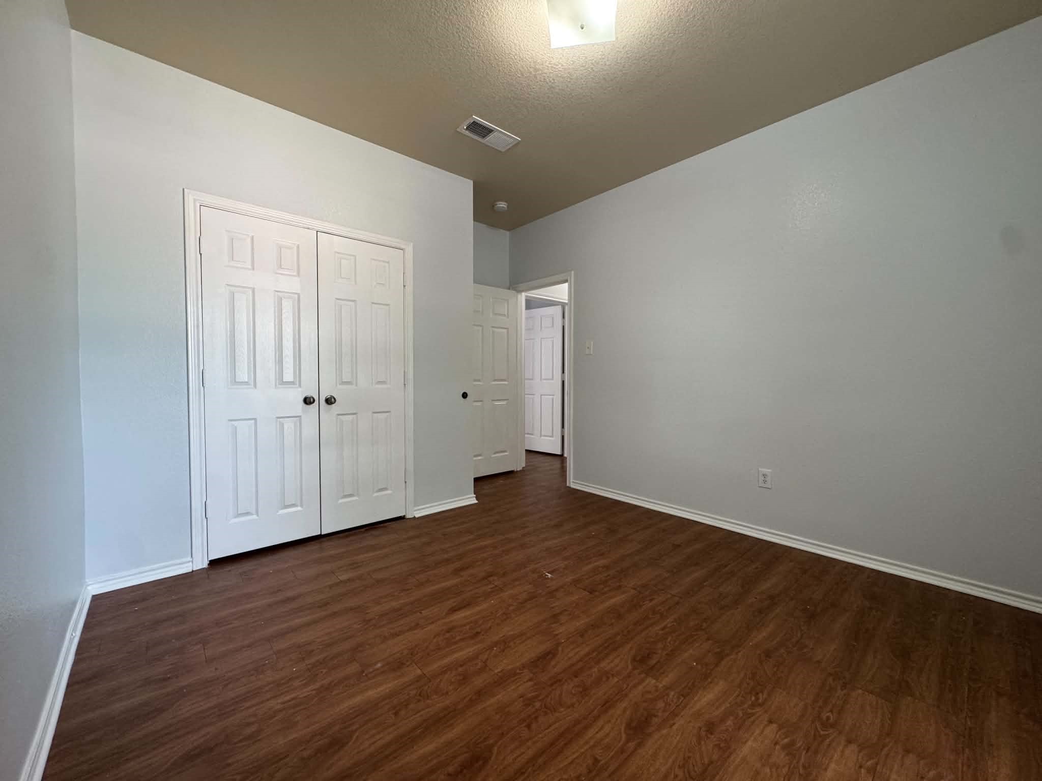 813 Betty Court Hurst TX 76053