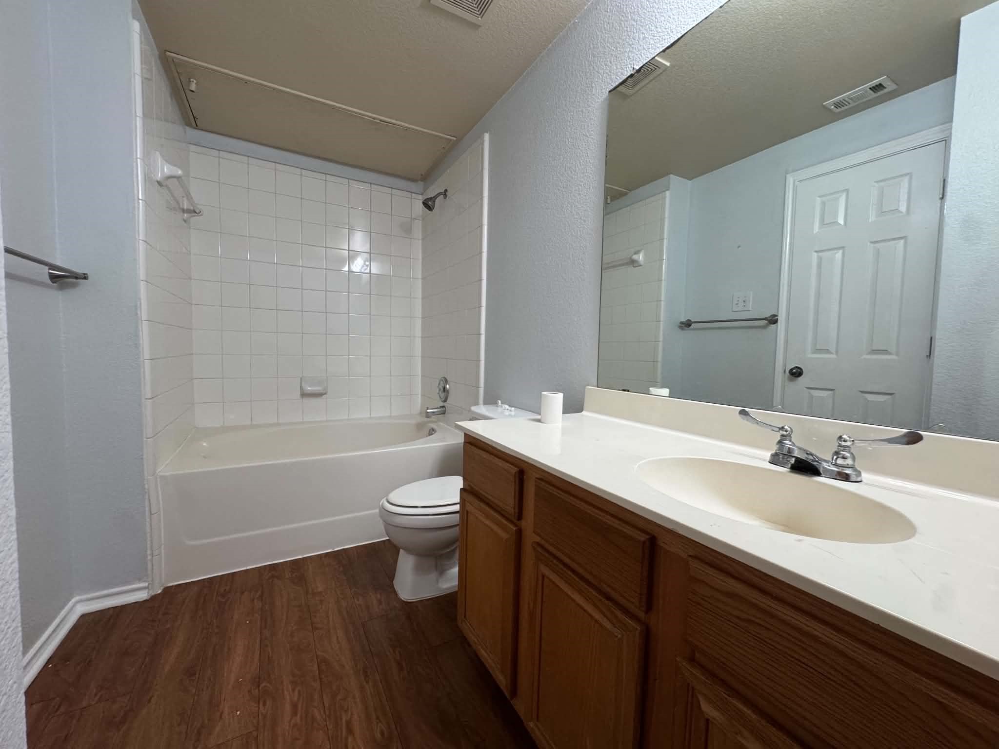 813 Betty Court Hurst TX 76053