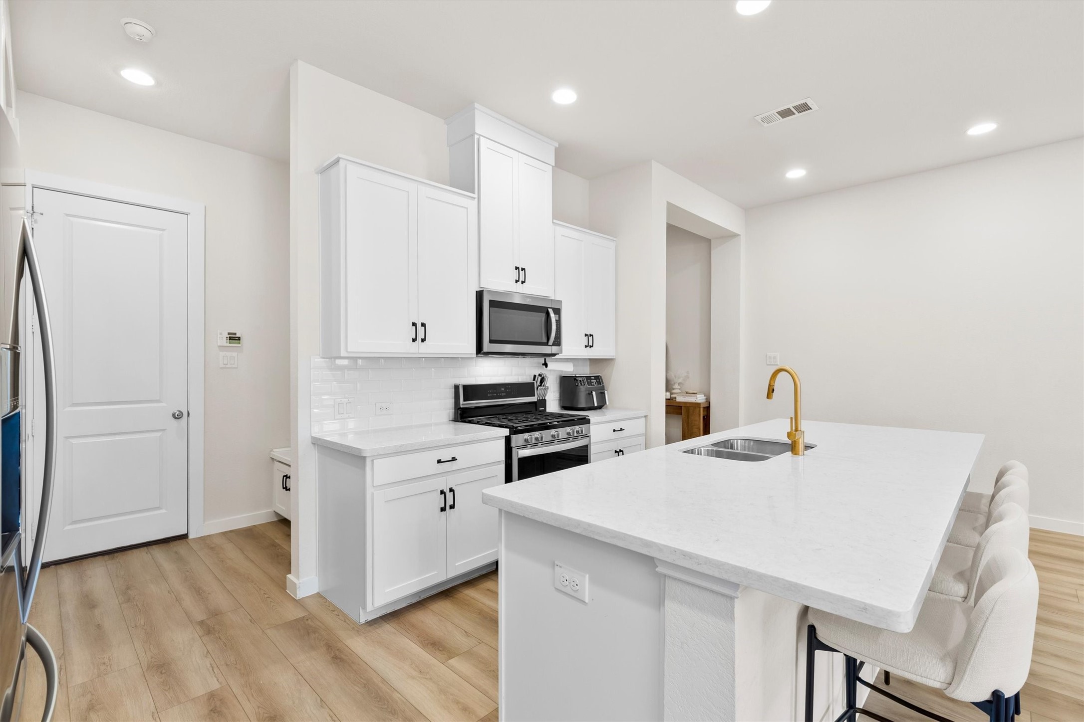 8305 Oxalis Lane Dallas TX 75252