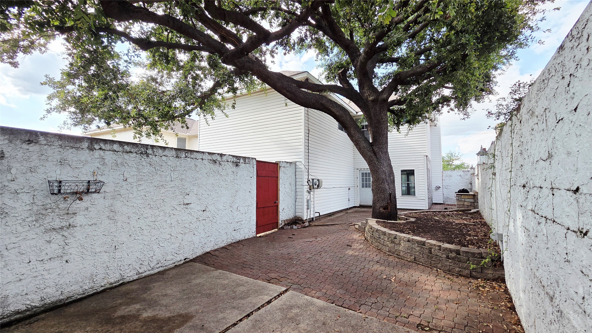 2122 Arbor Creek Drive Carrollton TX 75010