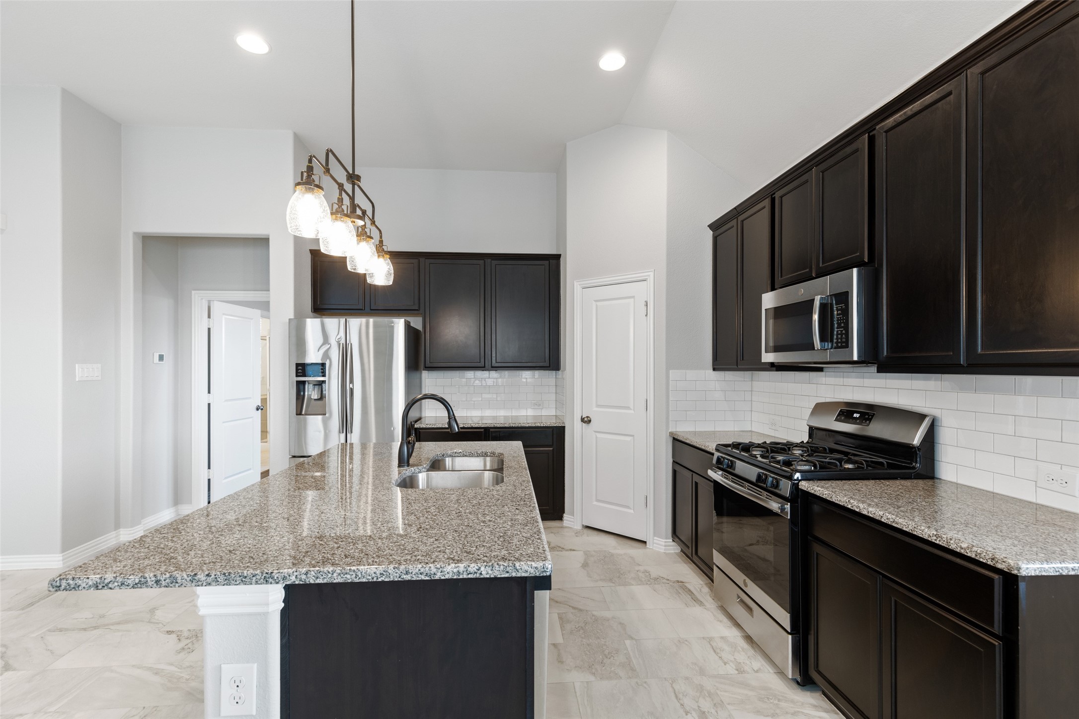 912 Slate Lane Celina TX 75009