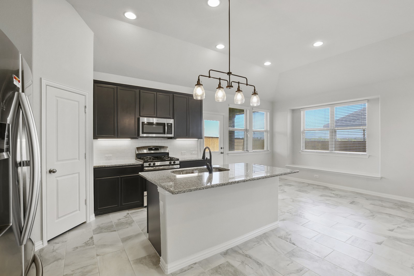 912 Slate Lane Celina TX 75009