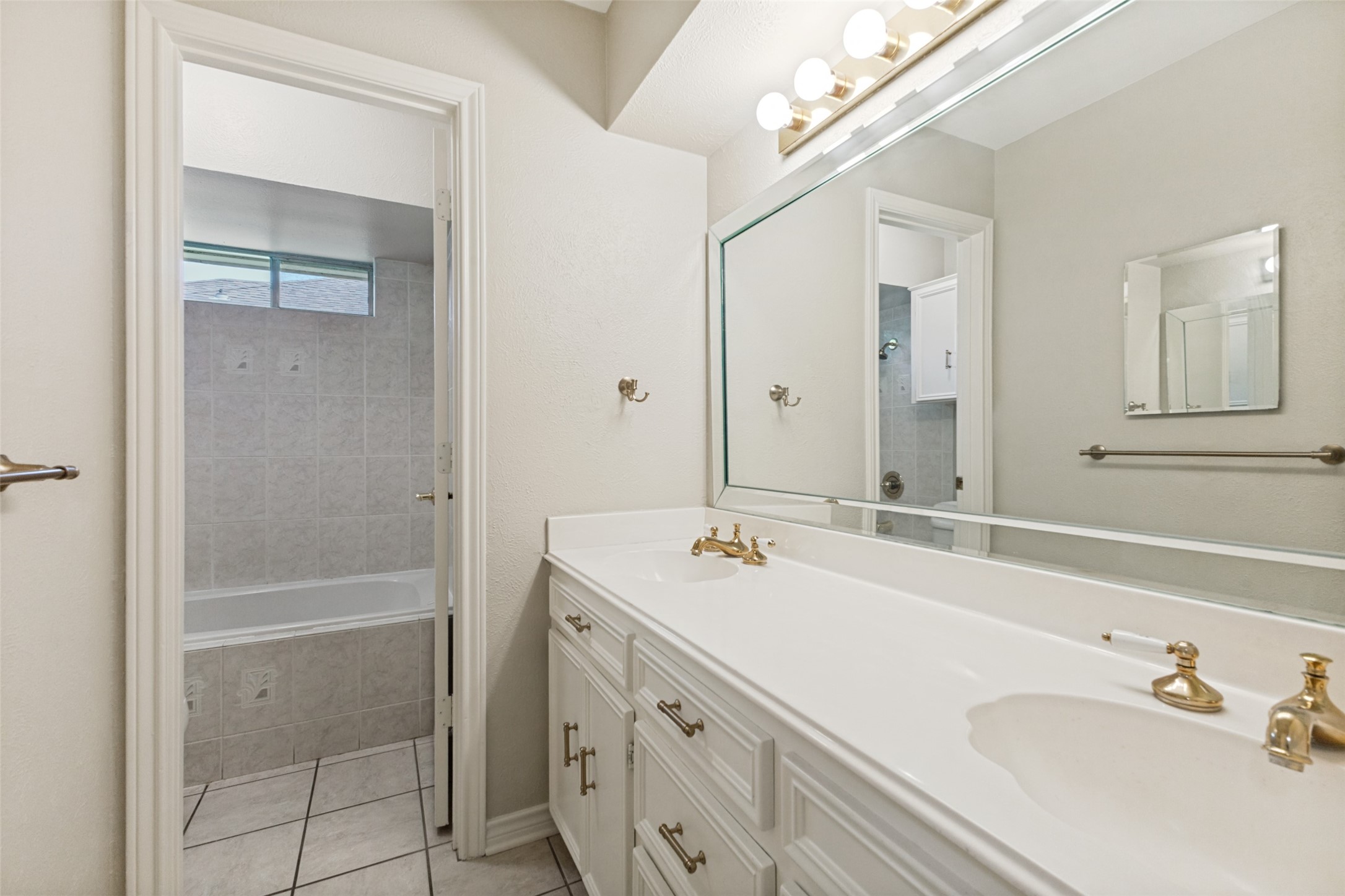 1500 Stonecrest Drive Richardson TX 75081