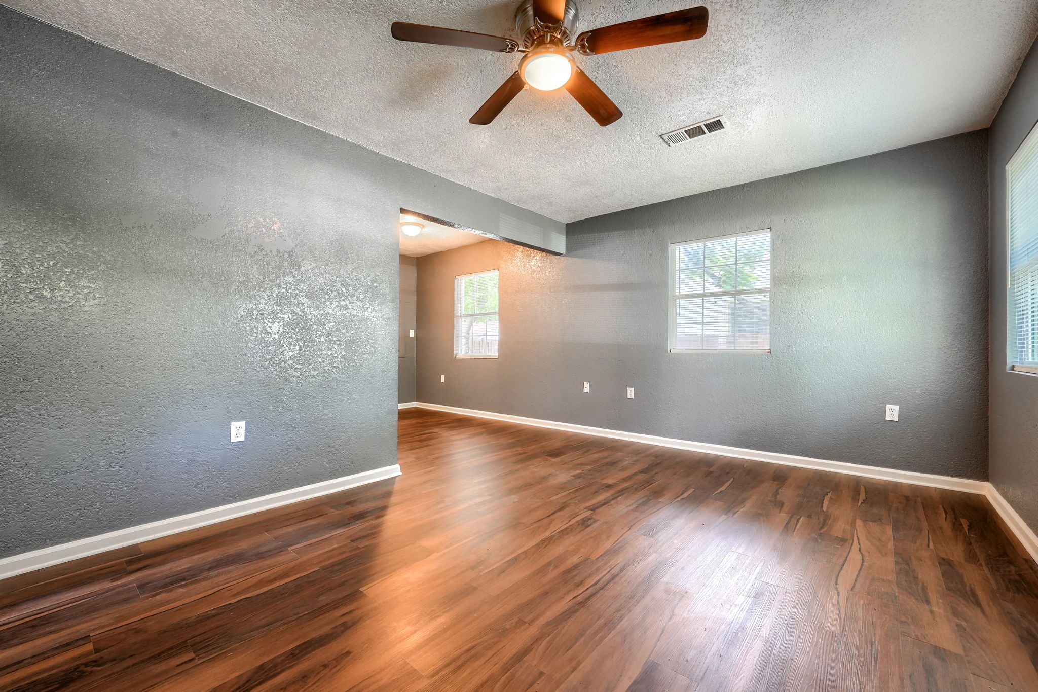 3033 Ballinger Drive Garland TX 75041