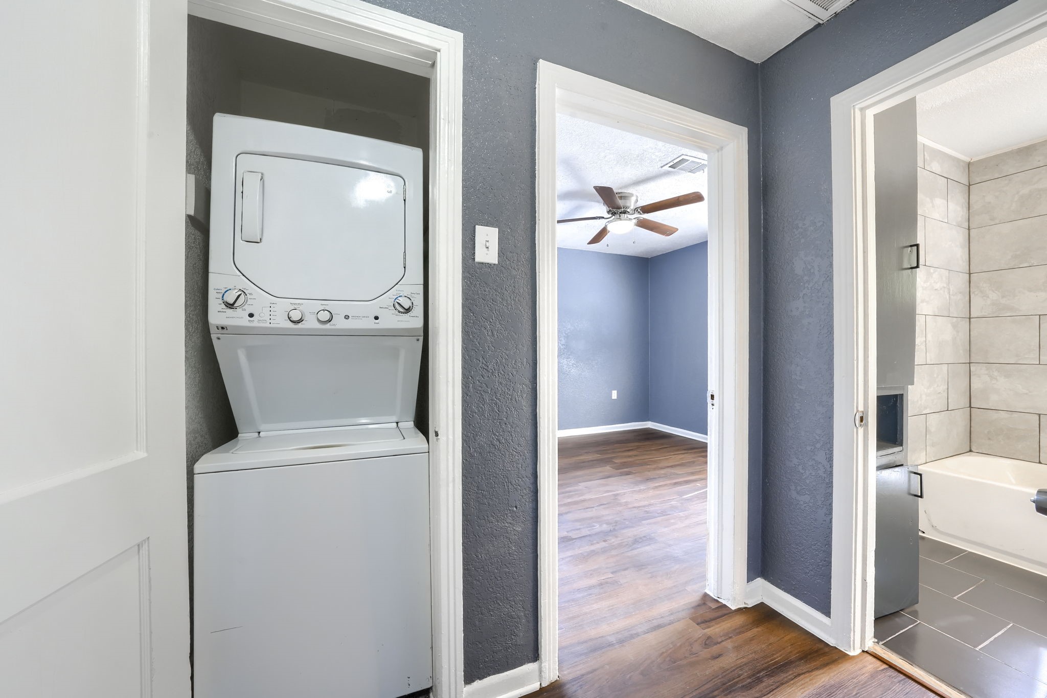 3033 Ballinger Drive Garland TX 75041