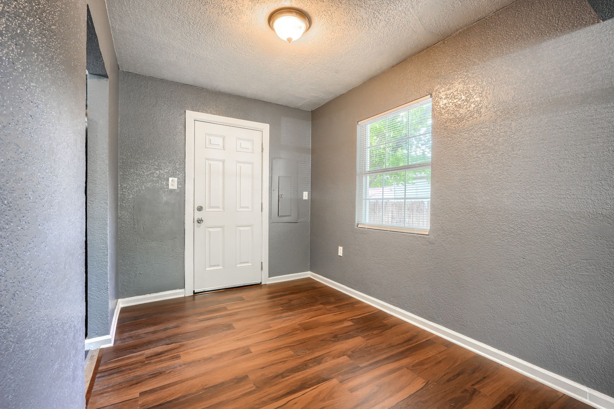 3033 Ballinger Drive Garland TX 75041