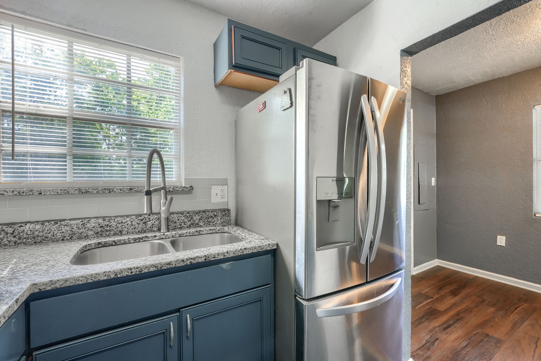 3033 Ballinger Drive Garland TX 75041