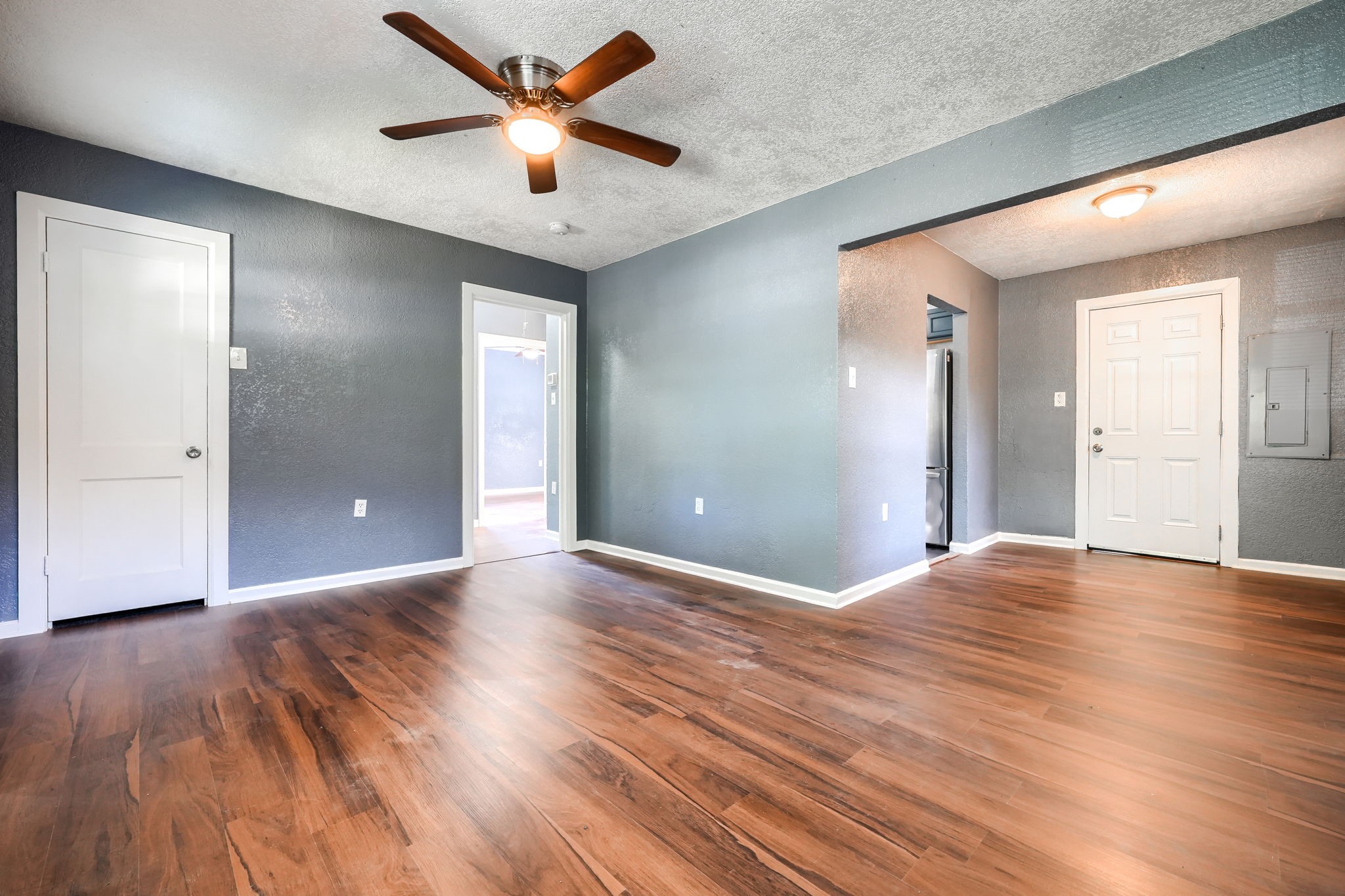 3033 Ballinger Drive Garland TX 75041