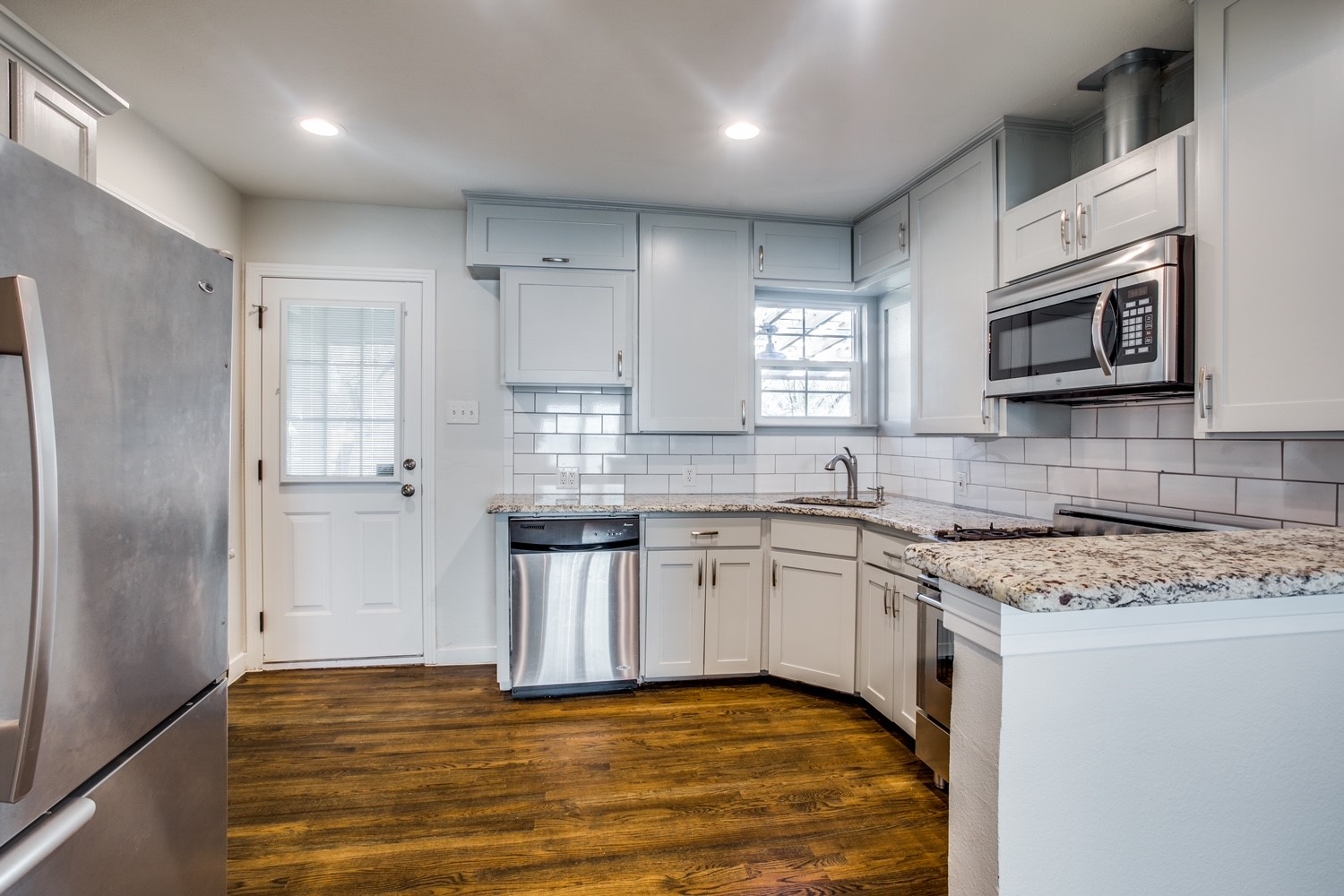3147 Hedgerow Drive Dallas TX 75235