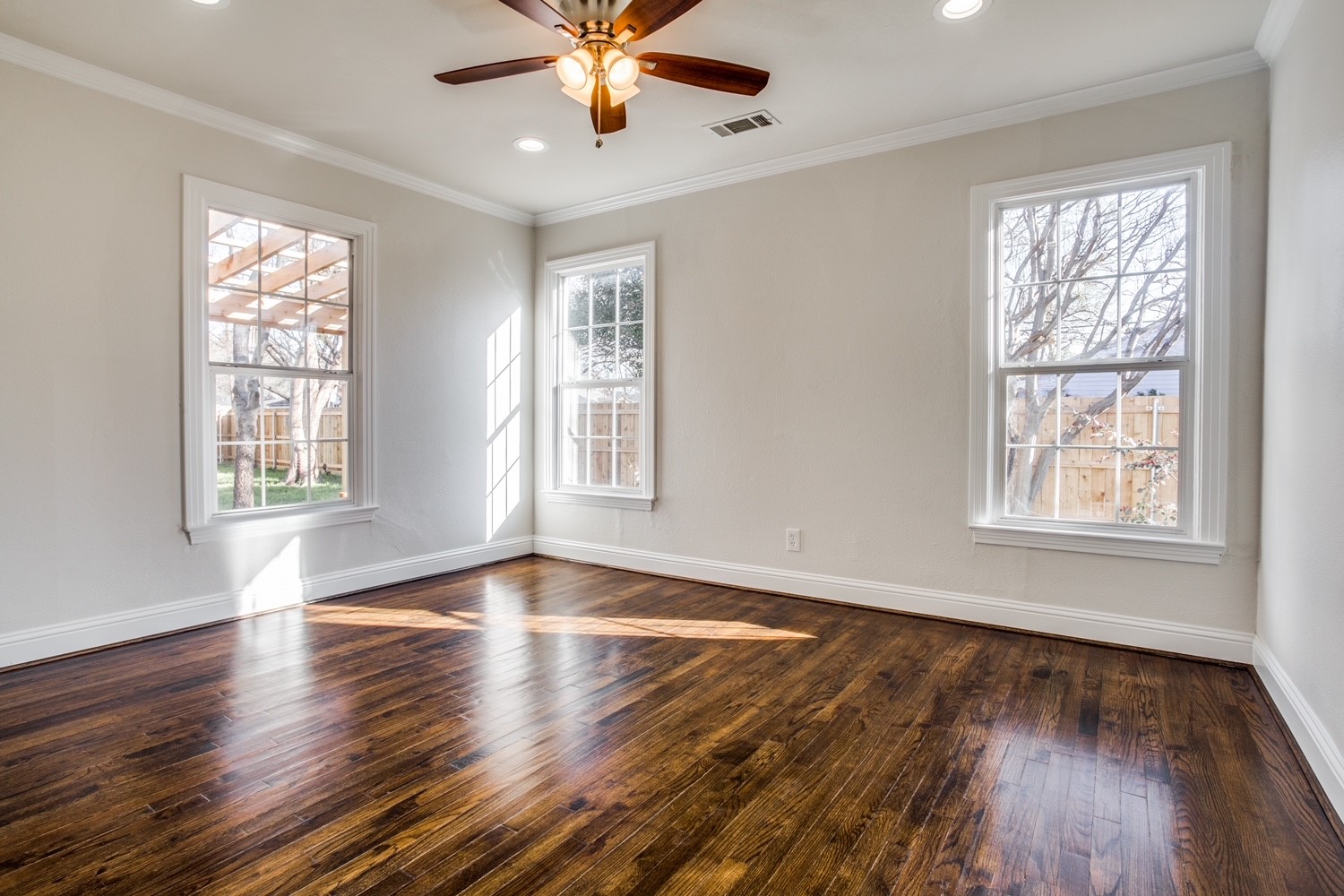 3147 Hedgerow Drive Dallas TX 75235