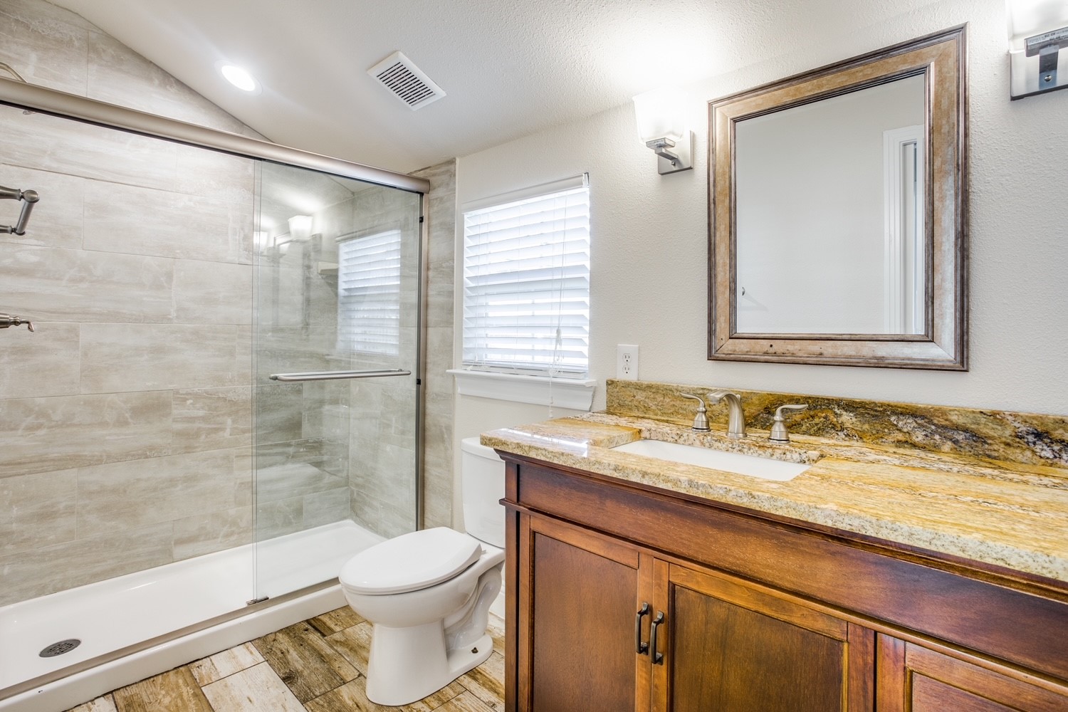 3147 Hedgerow Drive Dallas TX 75235