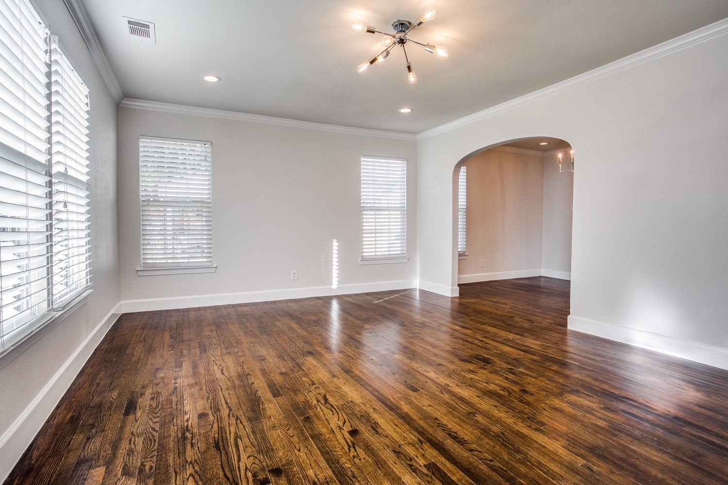 3147 Hedgerow Drive Dallas TX 75235