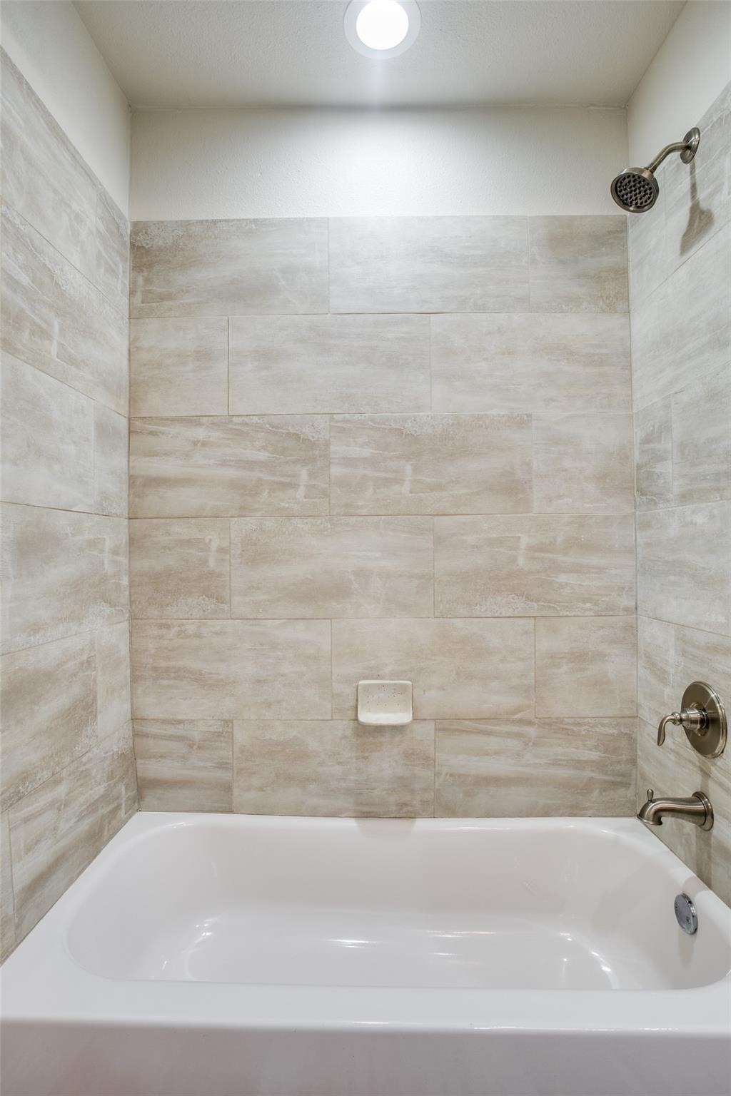 3147 Hedgerow Drive Dallas TX 75235