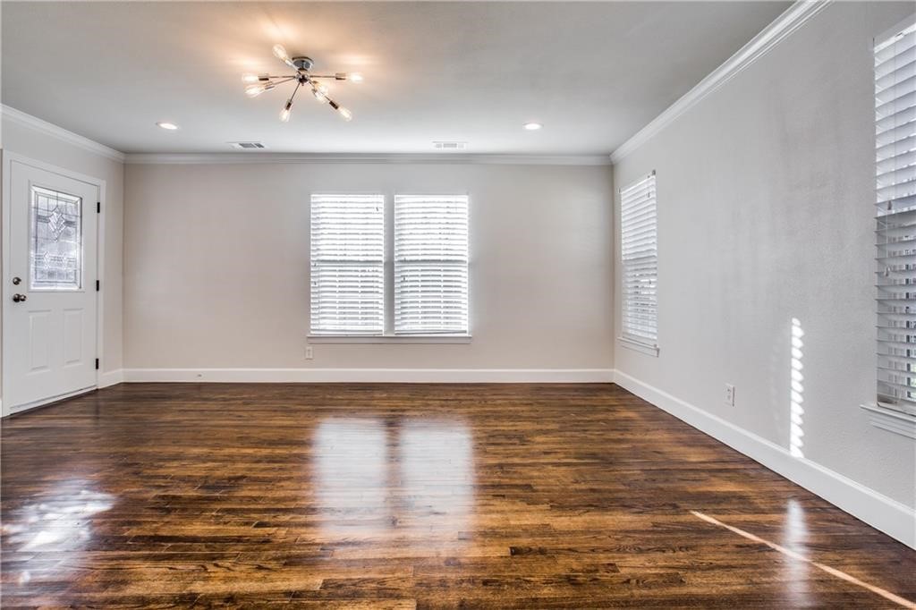 3147 Hedgerow Drive Dallas TX 75235