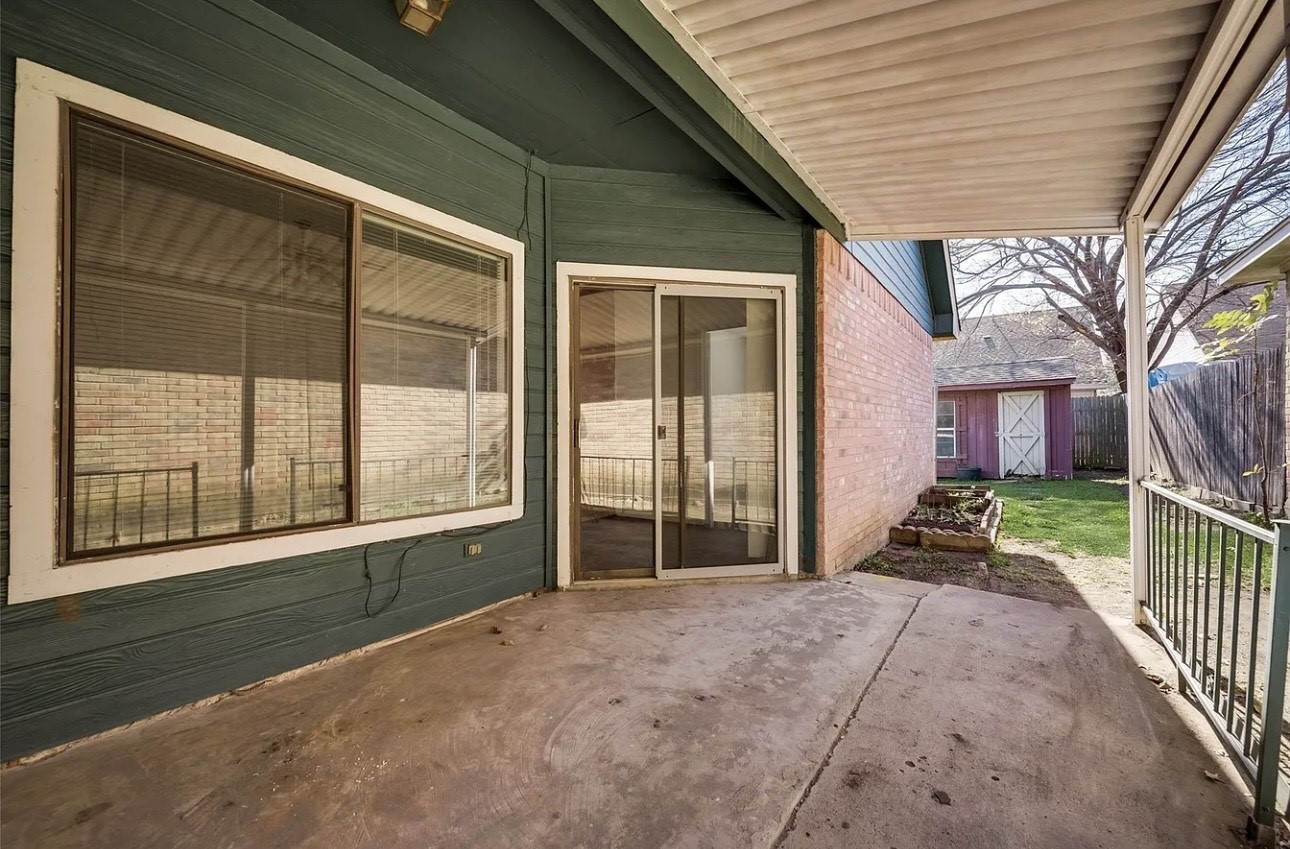 812 Melville Drive Arlington TX 76015