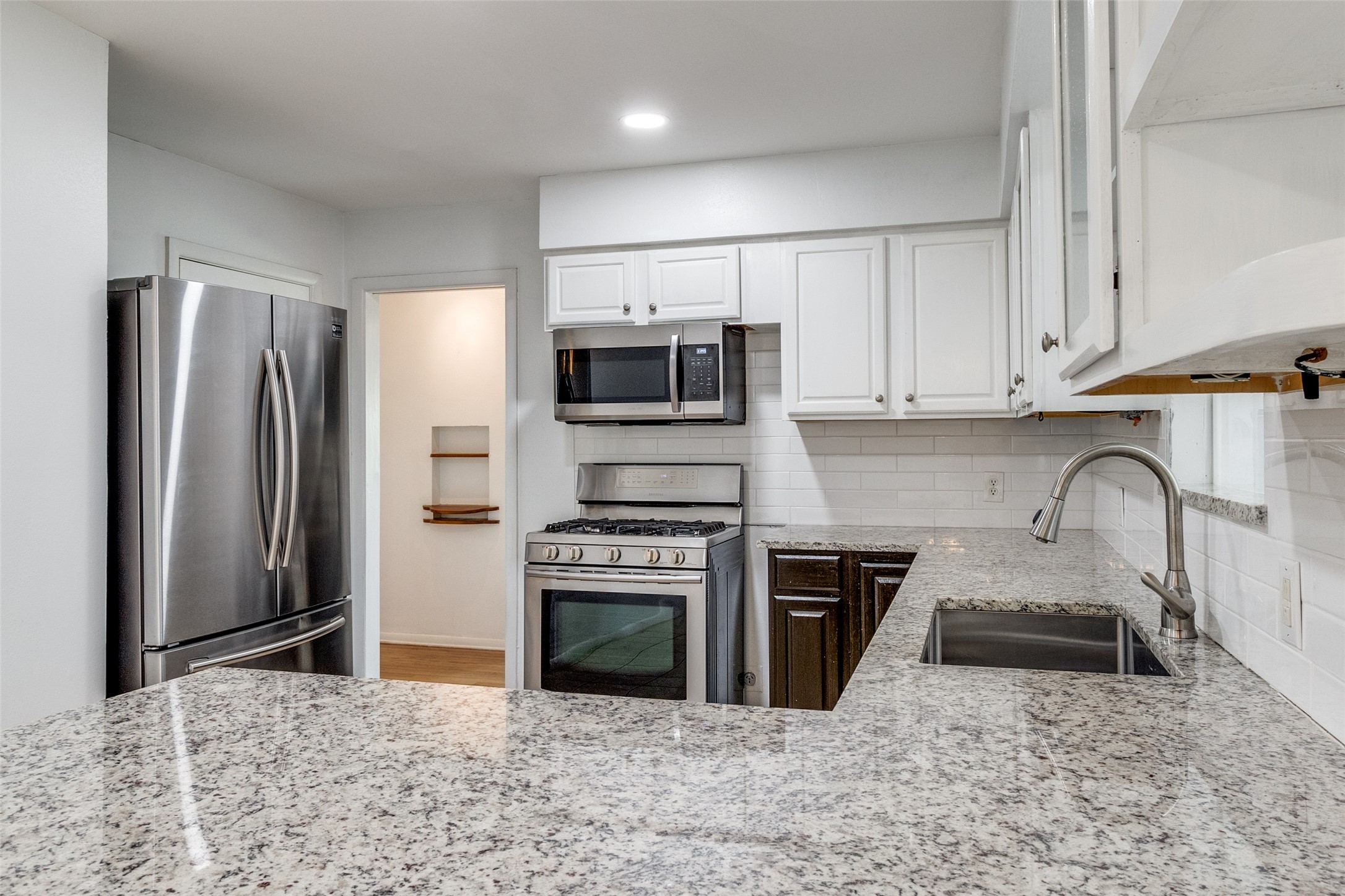 6418 E Lovers Lane Dallas TX 75214