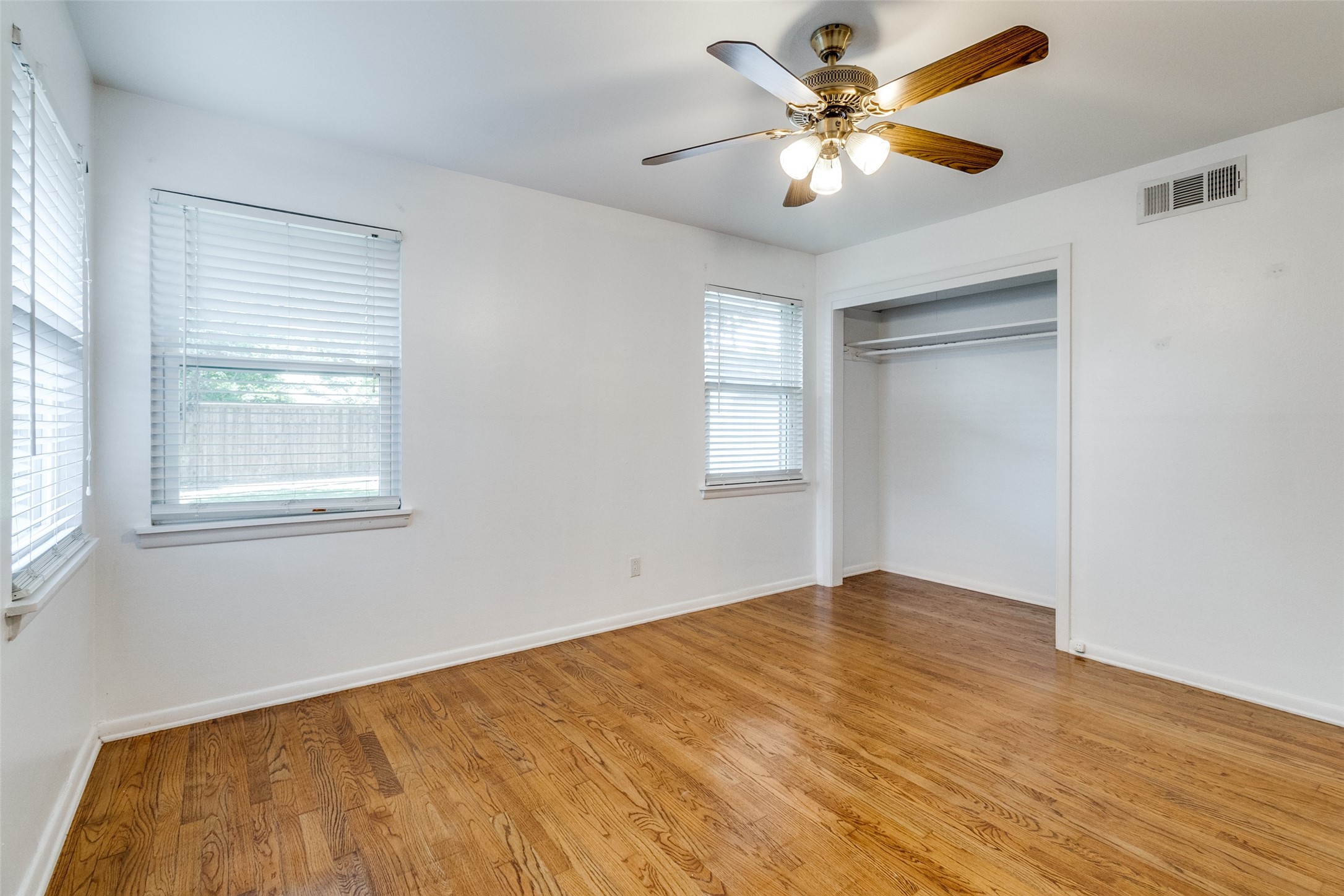 6418 E Lovers Lane Dallas TX 75214