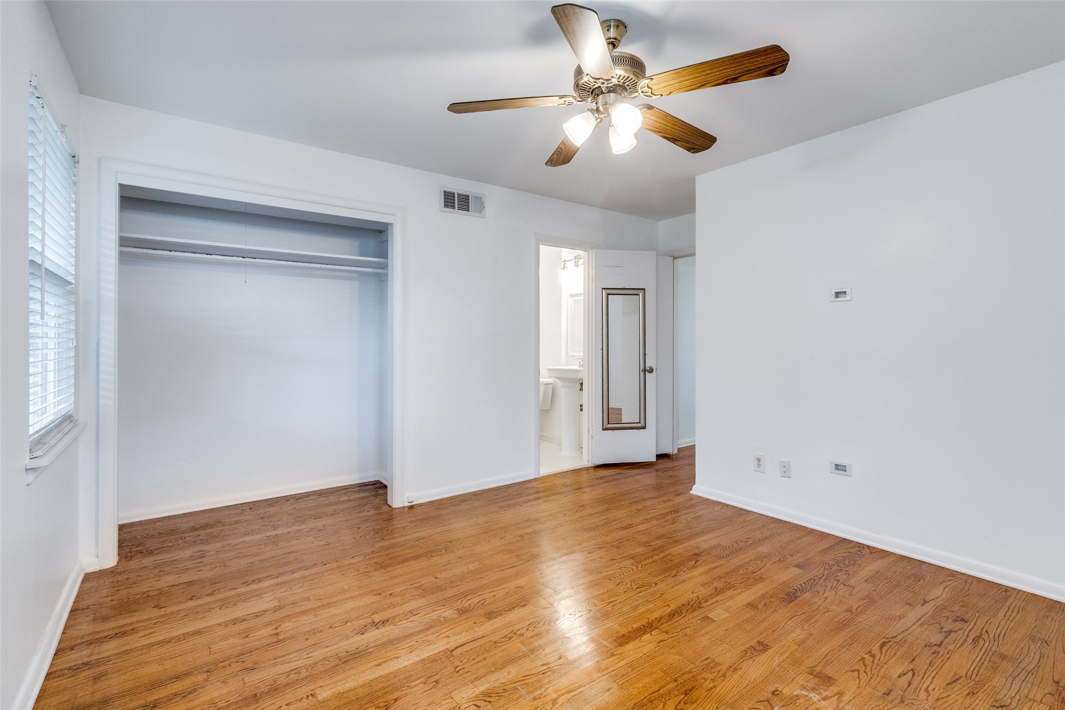 6418 E Lovers Lane Dallas TX 75214