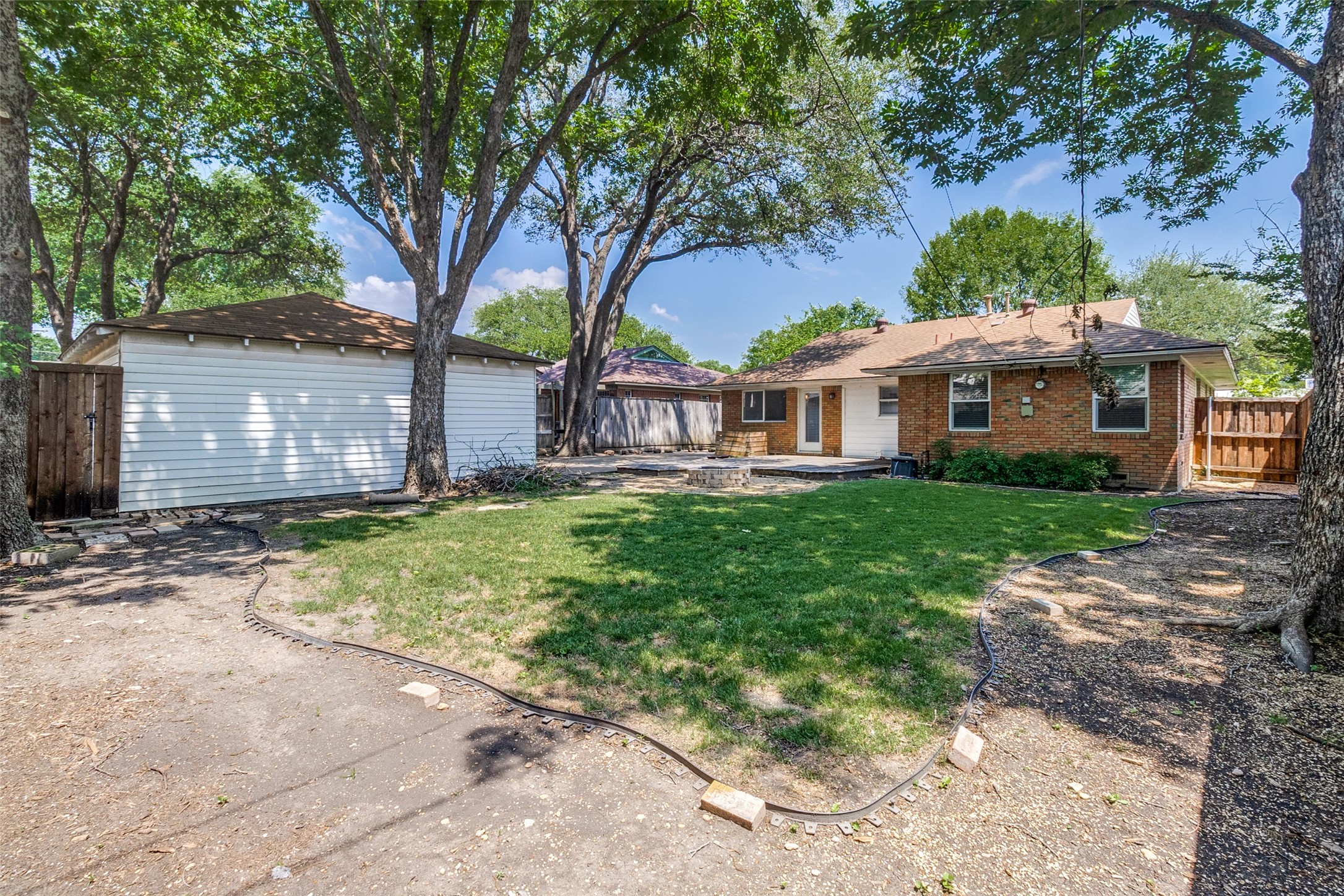 6418 E Lovers Lane Dallas TX 75214