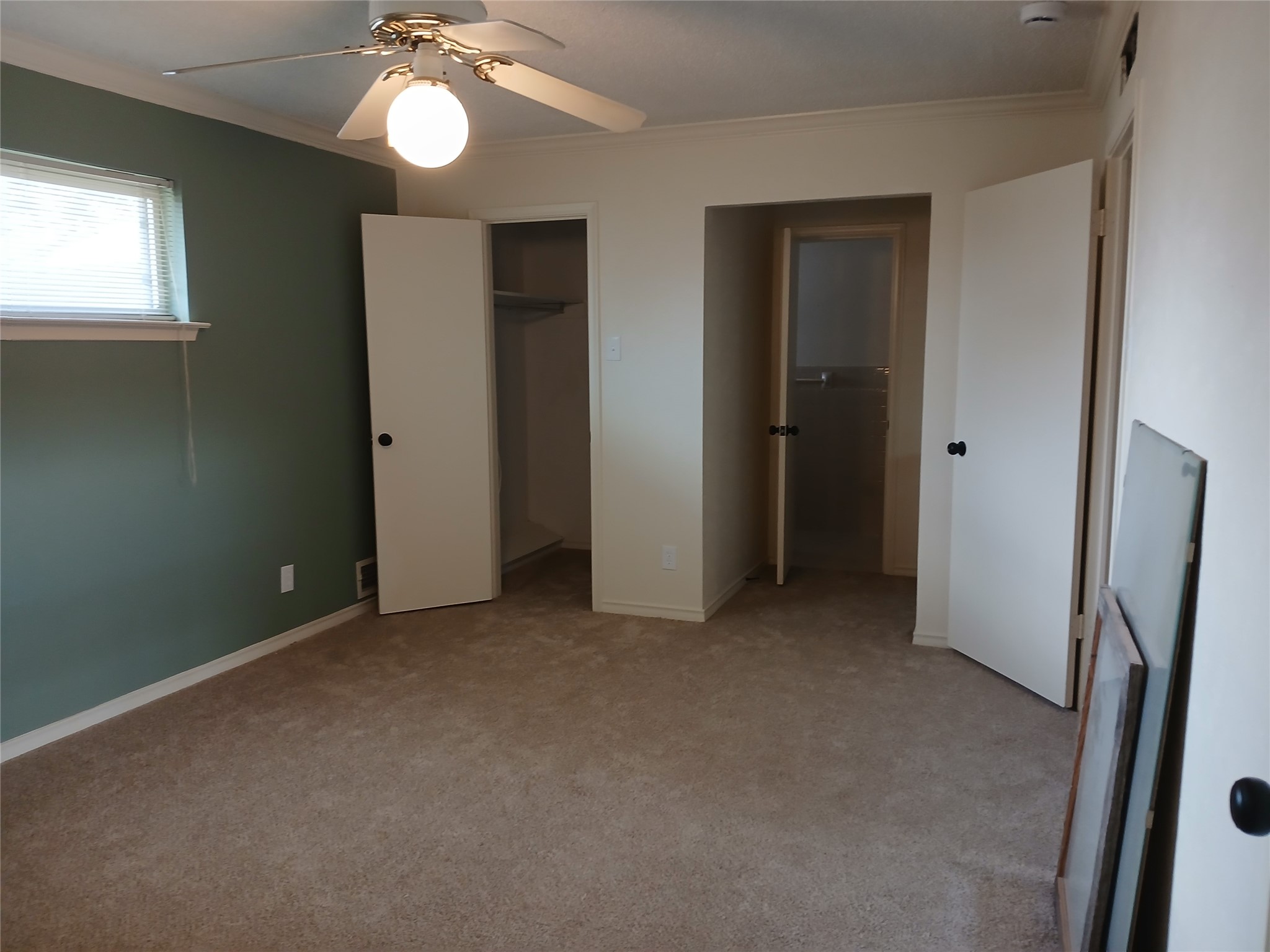 910 Worcester Lane Garland TX 75040