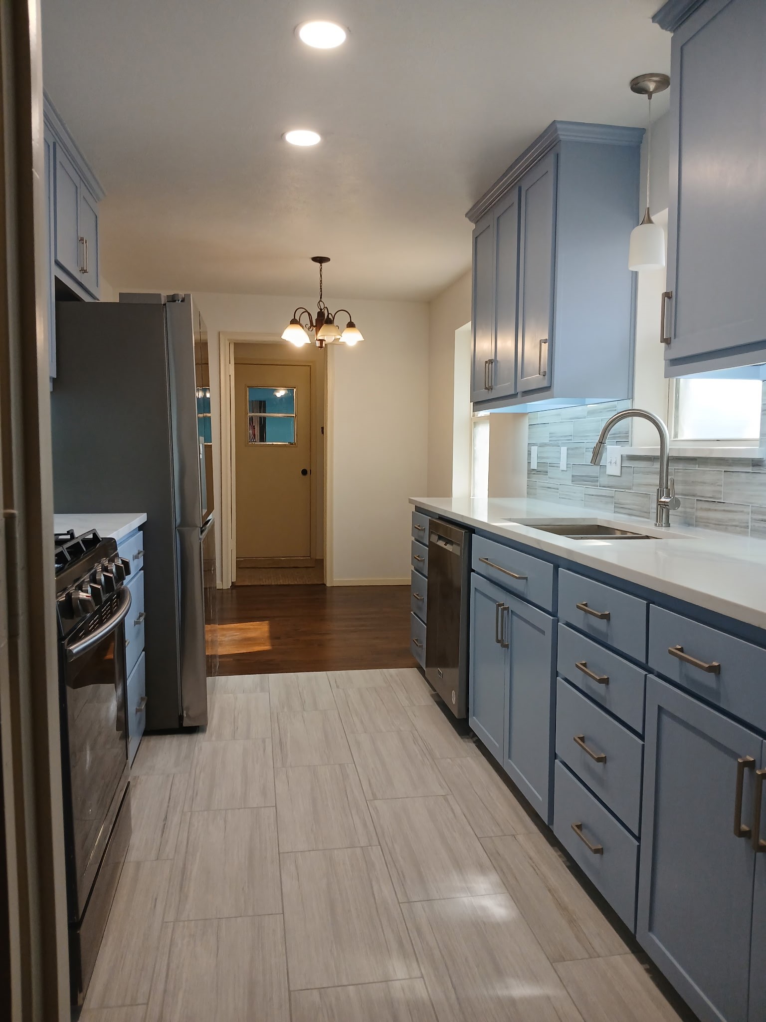 910 Worcester Lane Garland TX 75040