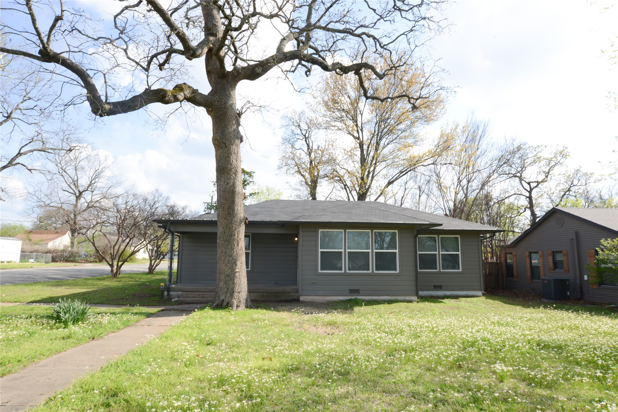 1400 W Shepherd Street Denison TX 75020