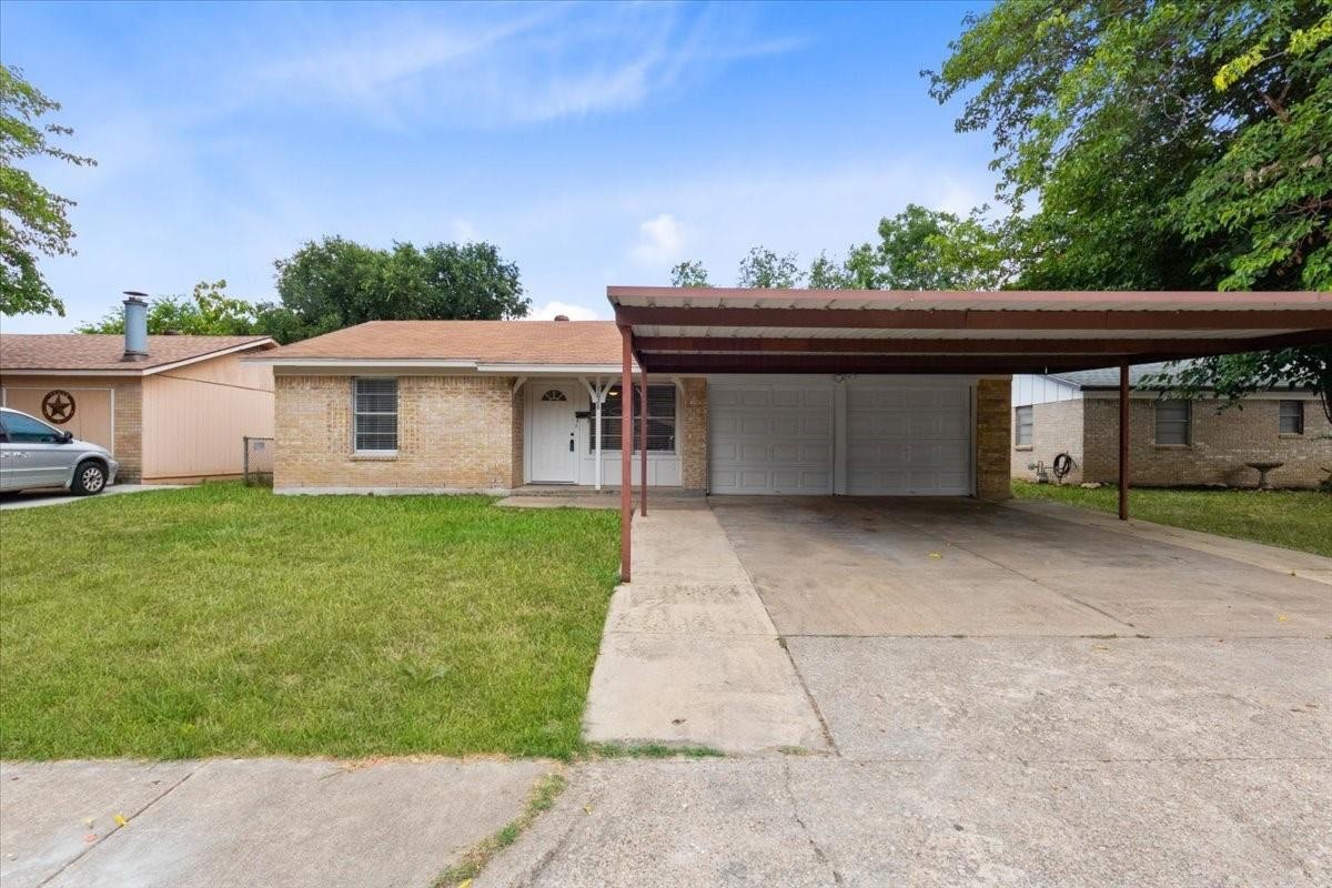 1628 Americana Boulevard Blue Mound TX 76131