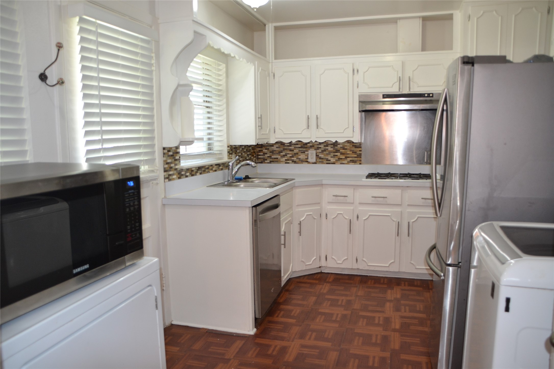 3879 Clover Lane Dallas TX 75220