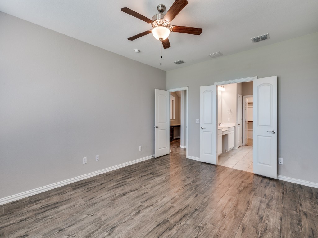 944 Crest Breeze Drive Fort Worth TX 76052