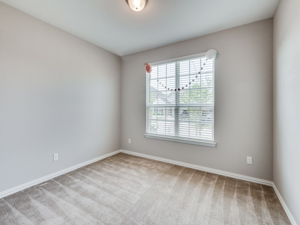944 Crest Breeze Drive Fort Worth TX 76052