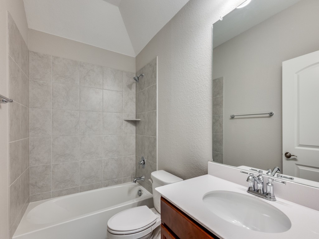 944 Crest Breeze Drive Fort Worth TX 76052