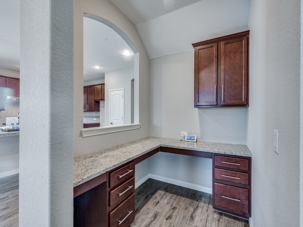 944 Crest Breeze Drive Fort Worth TX 76052