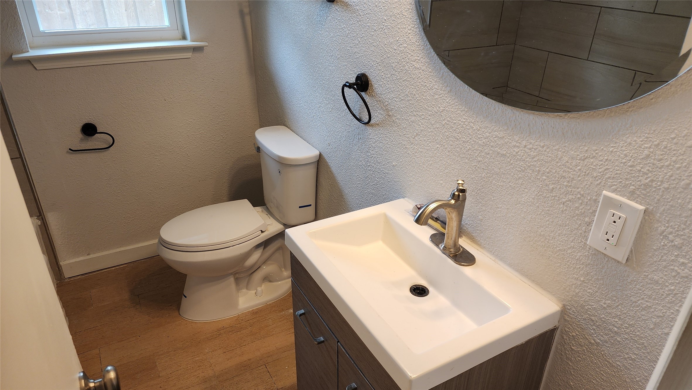 2812 San Medina Avenue Dallas TX 75228