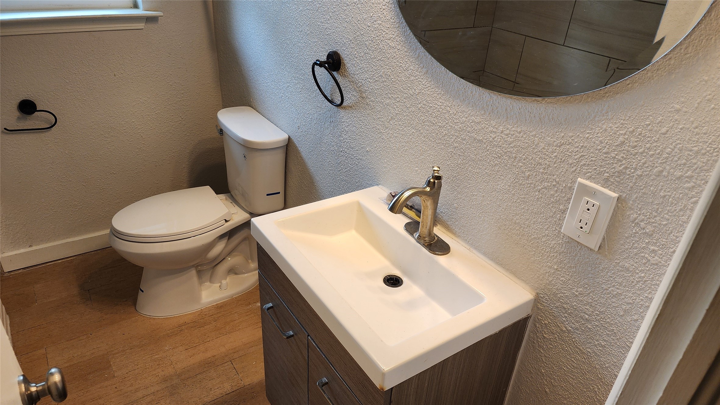 2812 San Medina Avenue Dallas TX 75228