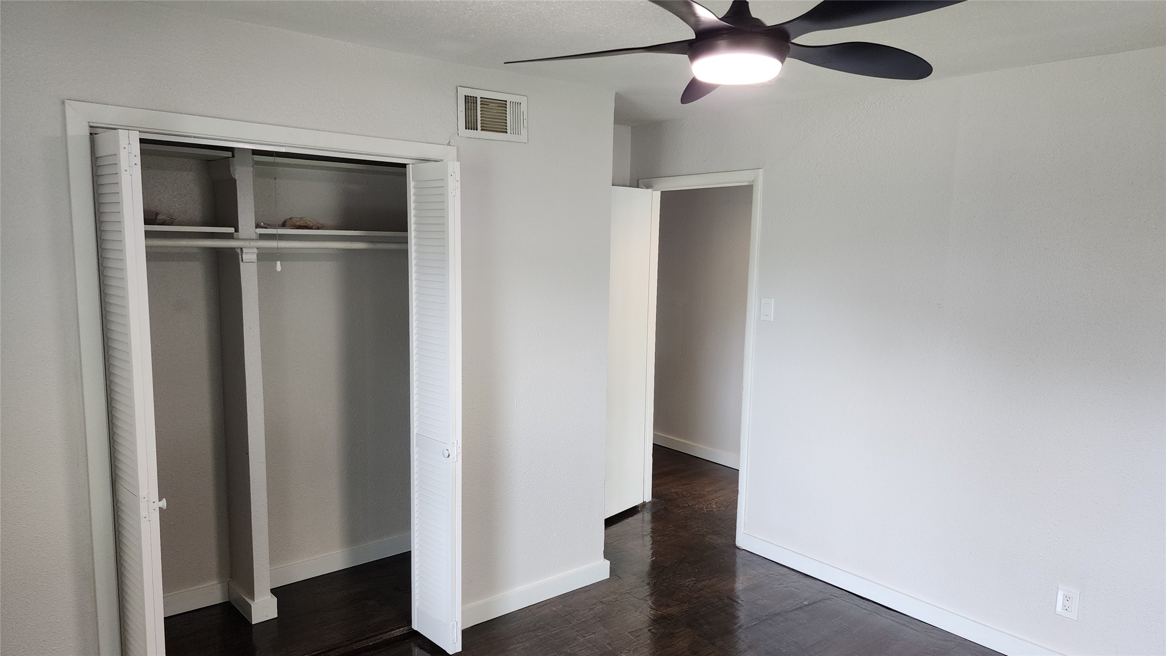 2812 San Medina Avenue Dallas TX 75228