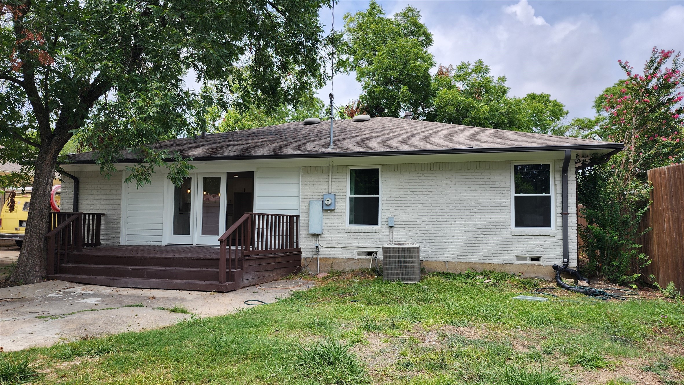 2812 San Medina Avenue Dallas TX 75228