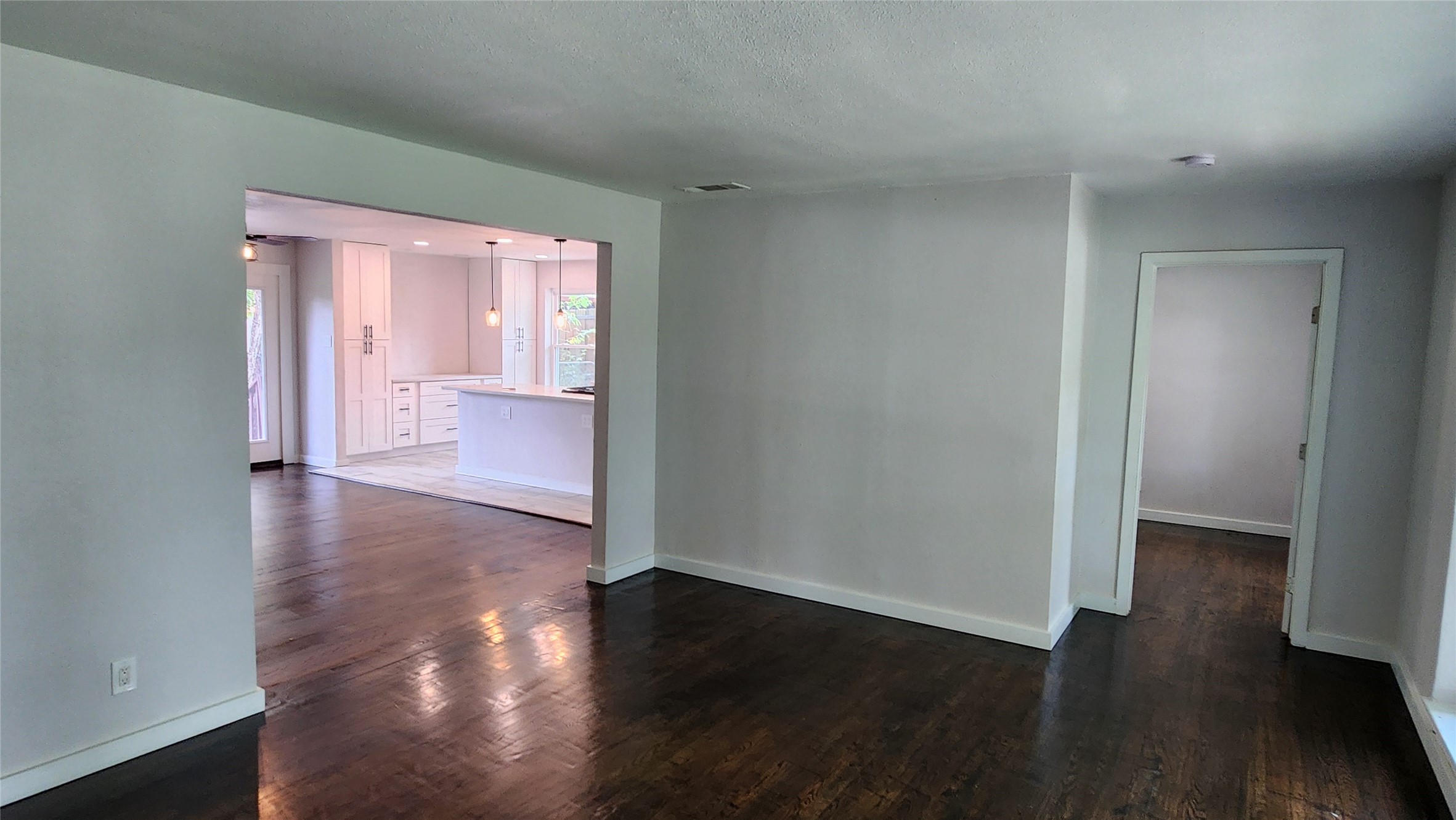 2812 San Medina Avenue Dallas TX 75228