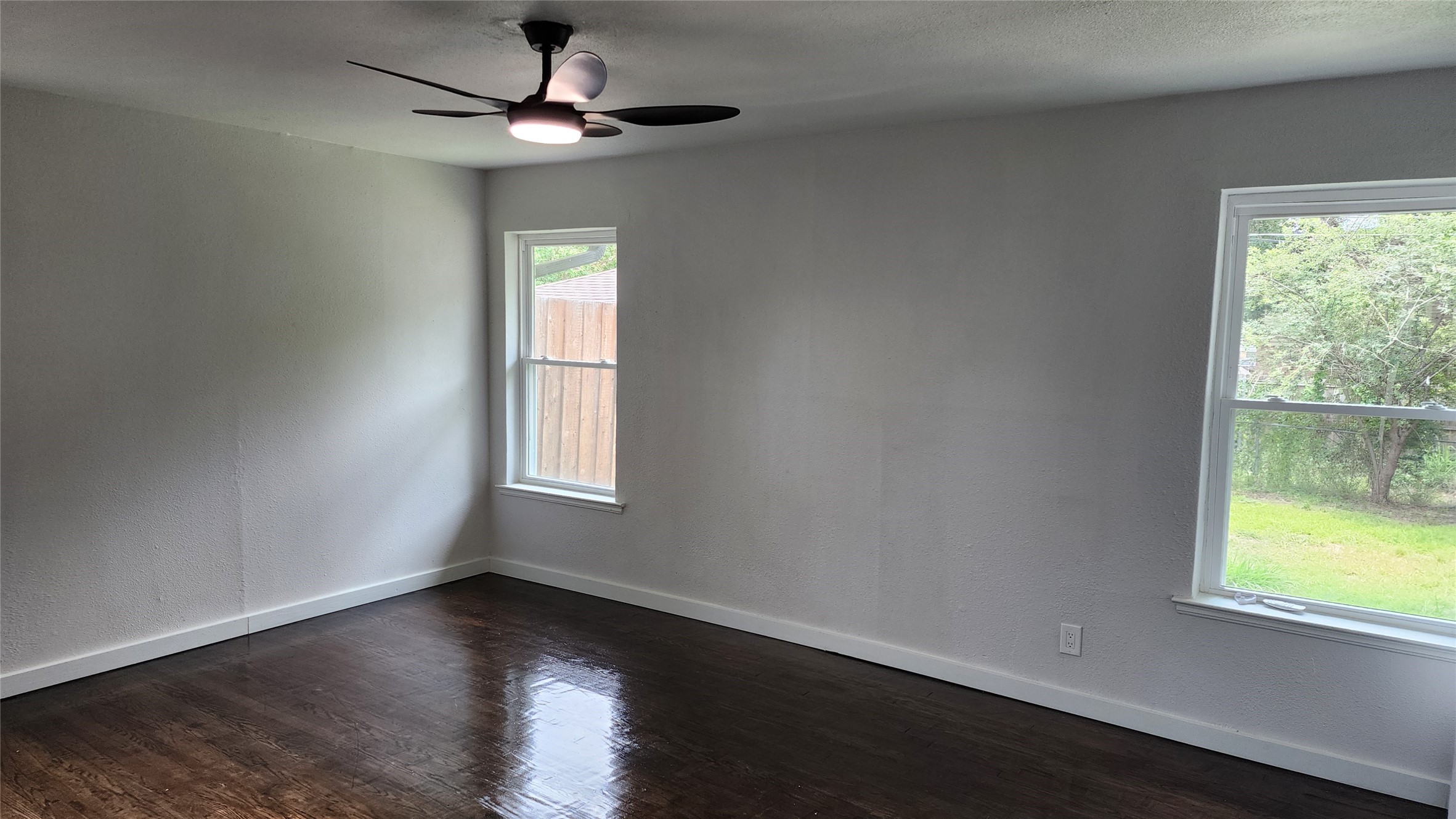 2812 San Medina Avenue Dallas TX 75228