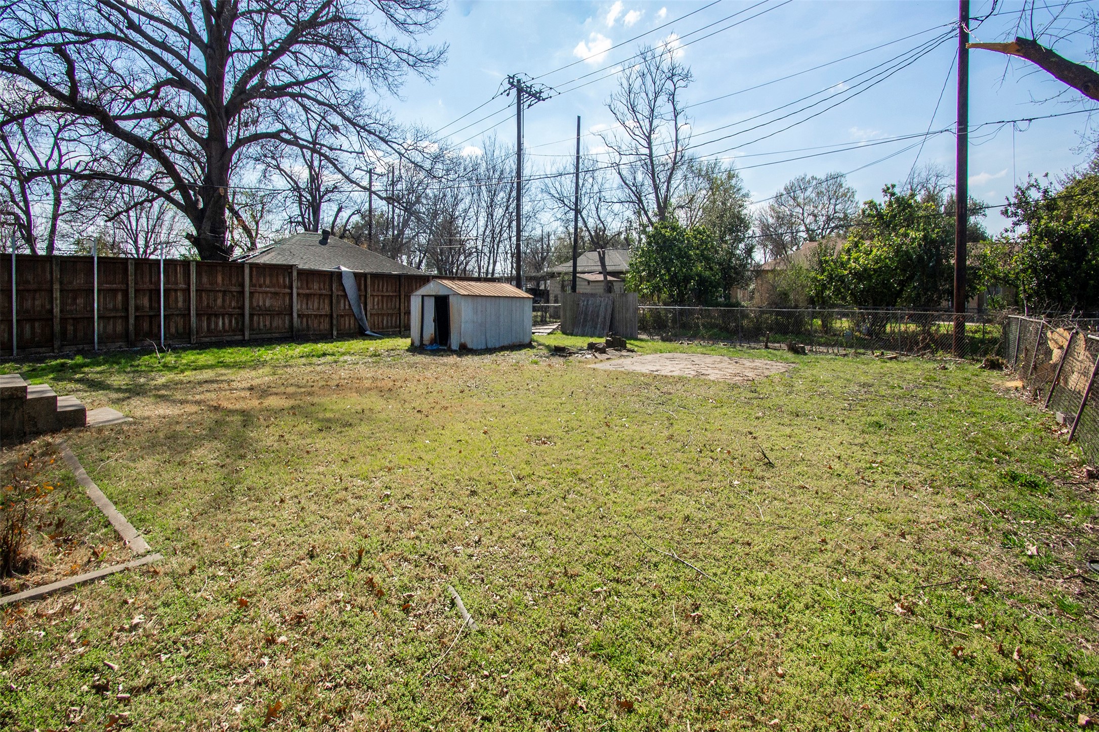 1925 Hilltop Drive Garland TX 75042