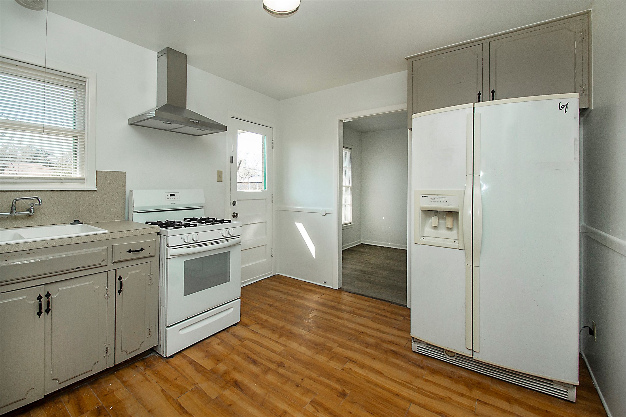 1925 Hilltop Drive Garland TX 75042