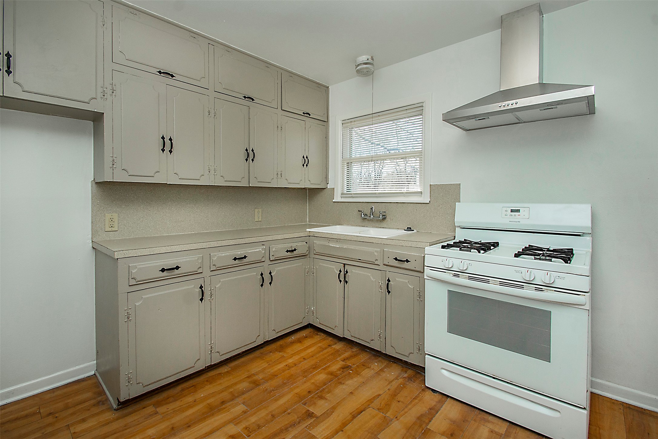 1925 Hilltop Drive Garland TX 75042