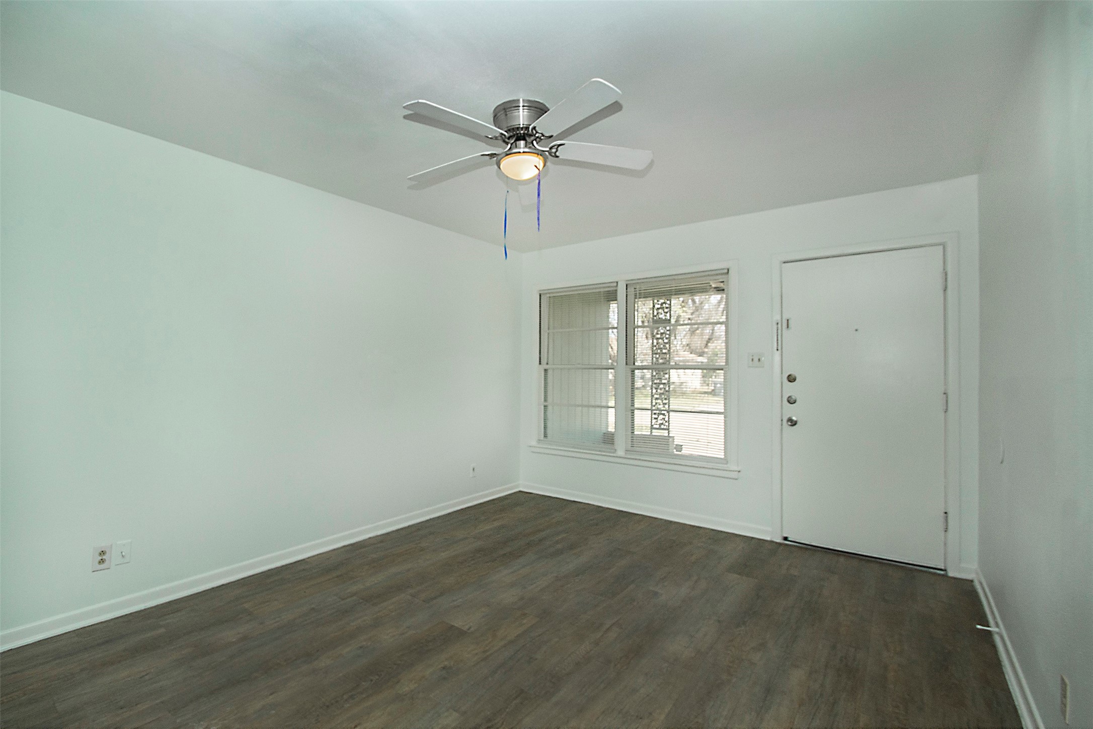 1925 Hilltop Drive Garland TX 75042