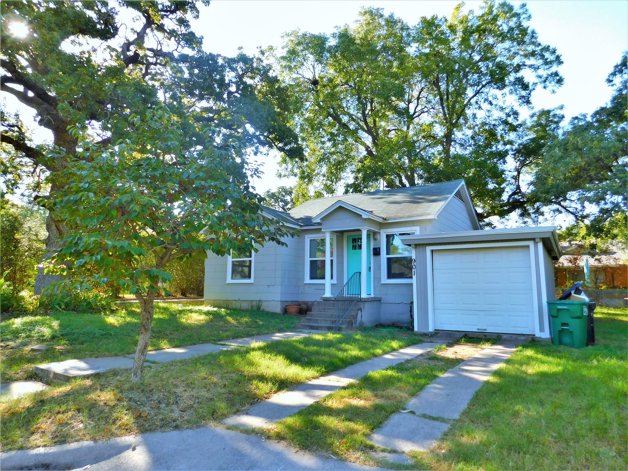901 Gregg Street Denton TX 76201
