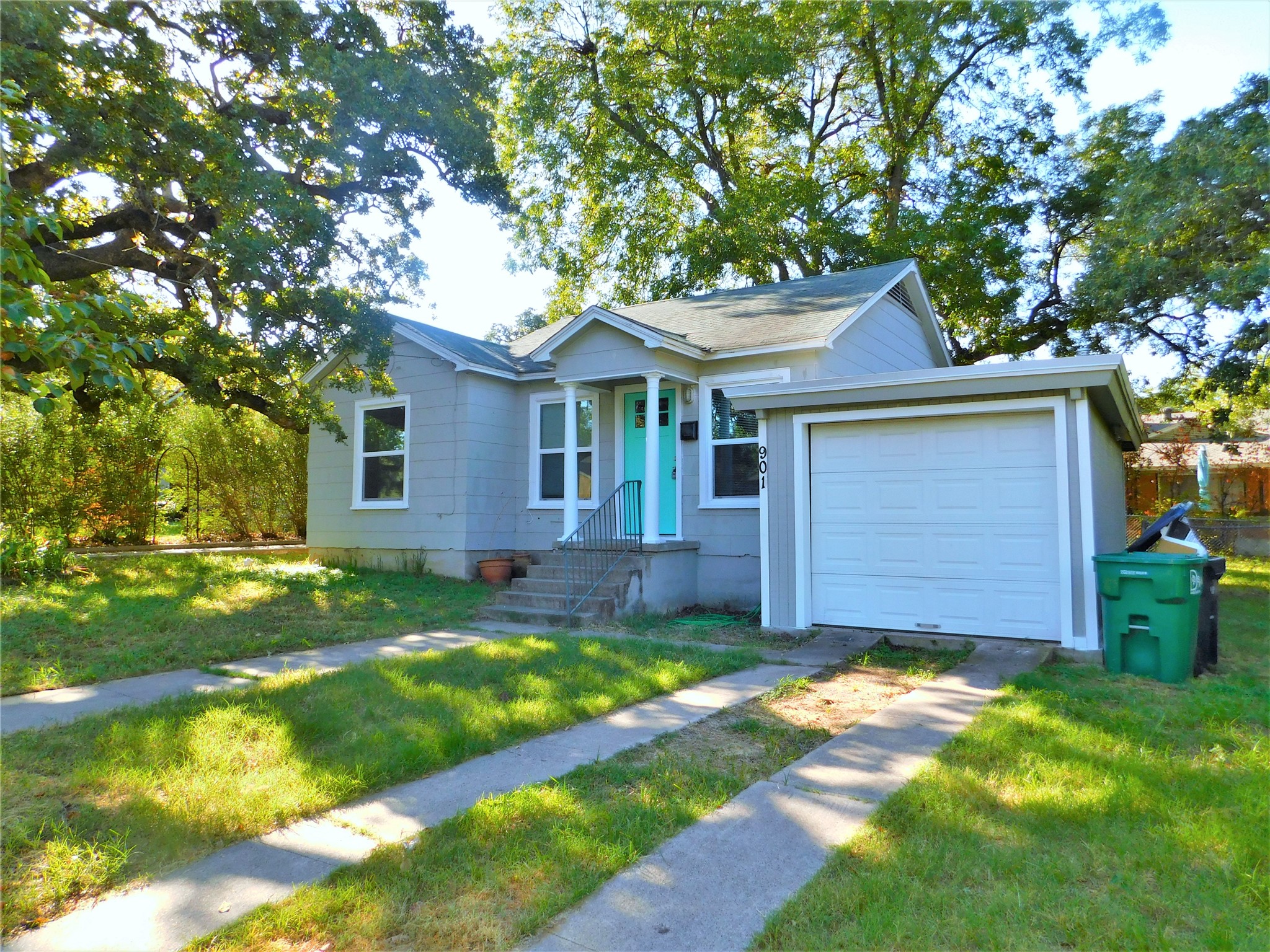 901 Gregg Street Denton TX 76201