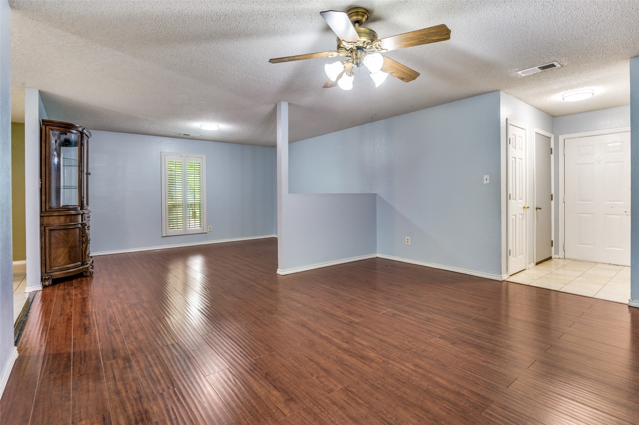 528 Lester Street Lewisville TX 75057