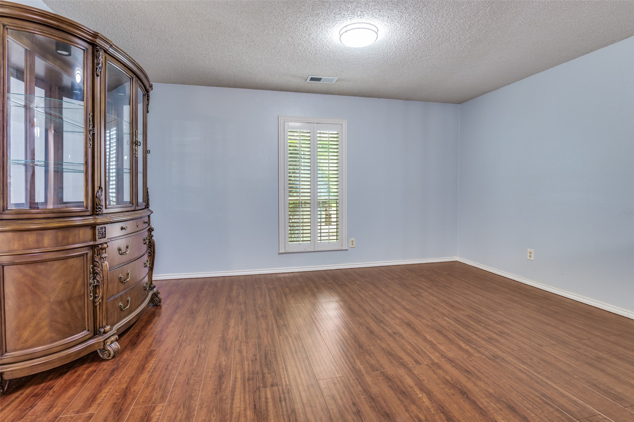 528 Lester Street Lewisville TX 75057